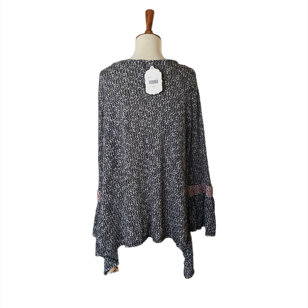 Altar'd State Boho Oversized Top Size Small - Picture 8 of 8